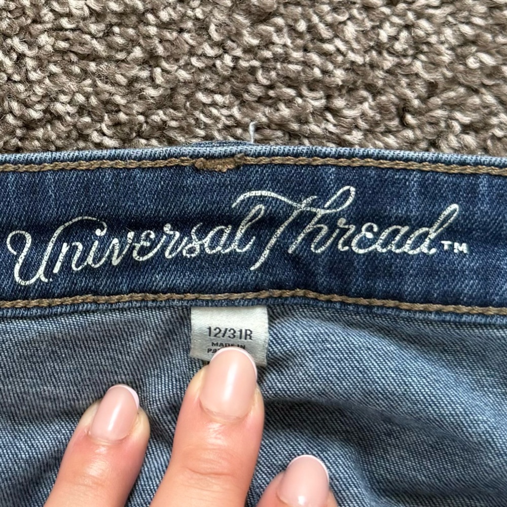 Universal Thread Jeans - Picture 2 of 9